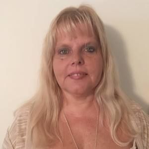 Meet your Posher, Gina